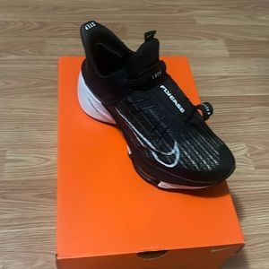 Men’s Nike Air Zoom Flyease size 8